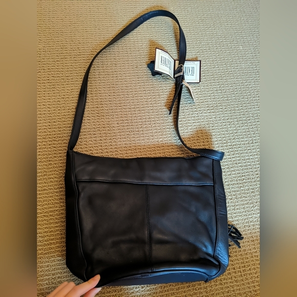 NWT vintage Sereta Leather Handbag Women Black medium Messenger Crossbody Purse - Picture 8 of 11